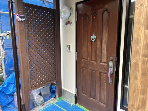 神奈川県葉山市　I様邸　玄関ドア　塗装工事
